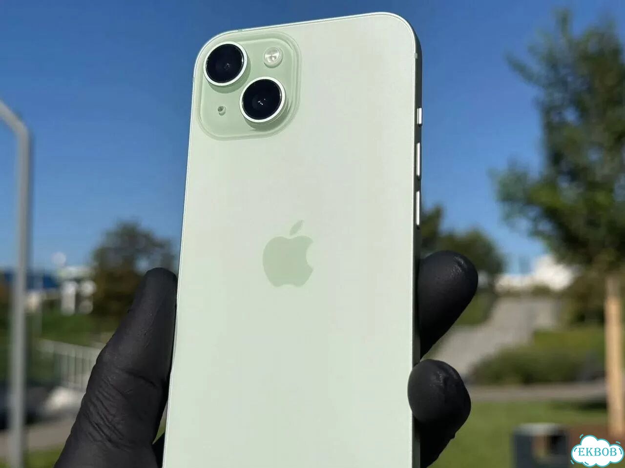 iPhone 15, 512 ГБ, SIM + eSIM фото 1