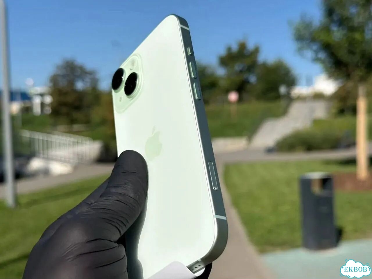 iPhone 15, 512 ГБ, SIM + eSIM фото 6