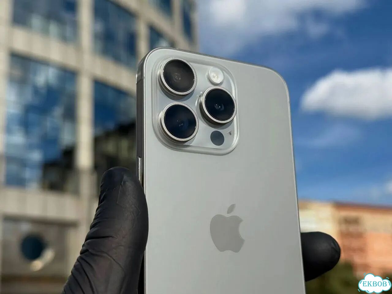 iPhone 15 Pro, 512 ГБ, SIM + eSIM фото 1