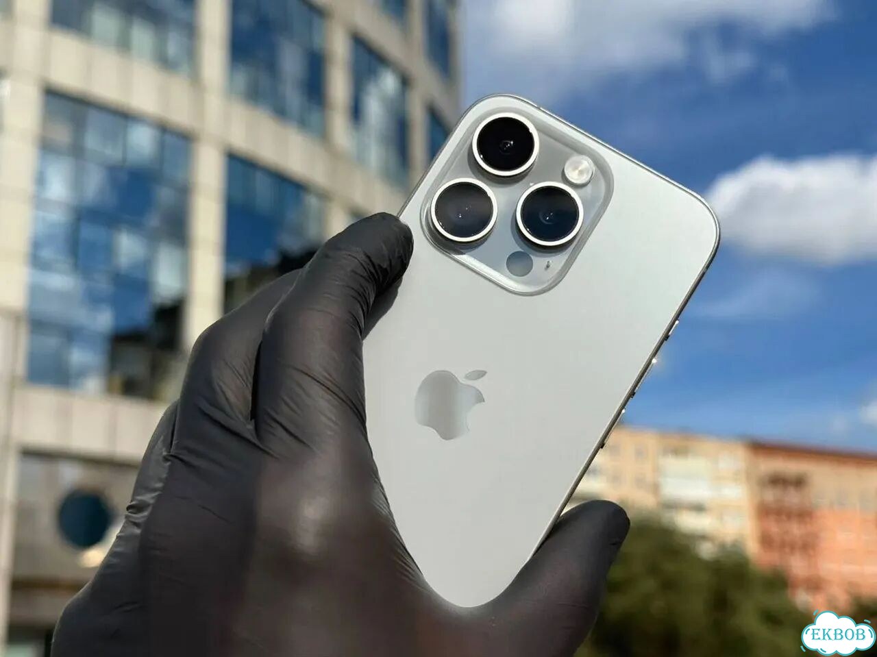iPhone 15 Pro, 1 ТБ, SIM + eSIM фото 3