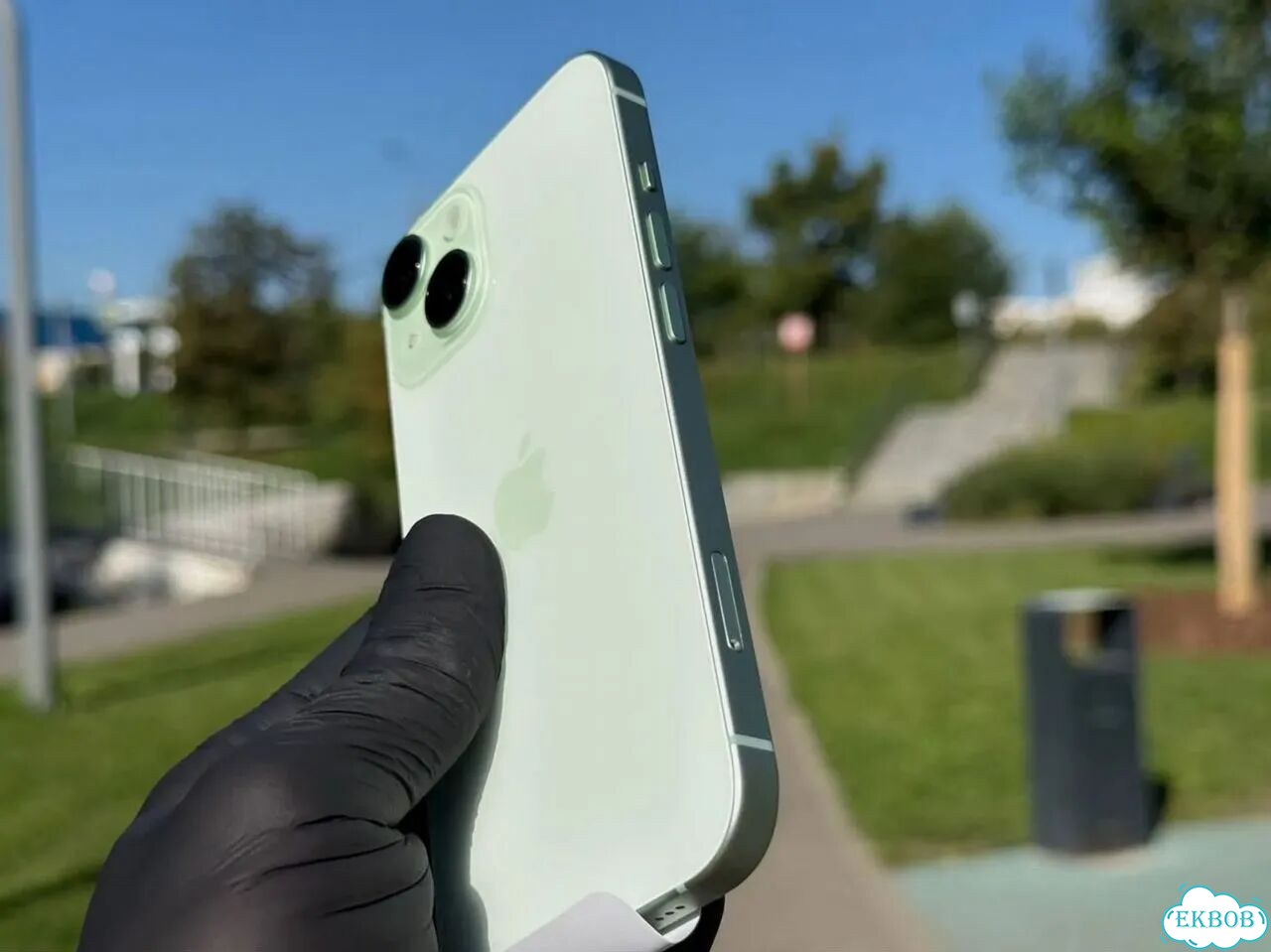 iPhone 15, 128 ГБ, SIM + eSIM фото 6