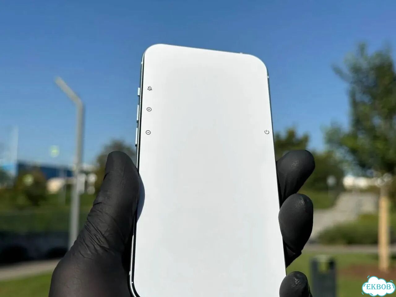 iPhone 15, 256 ГБ, SIM + eSIM фото 8