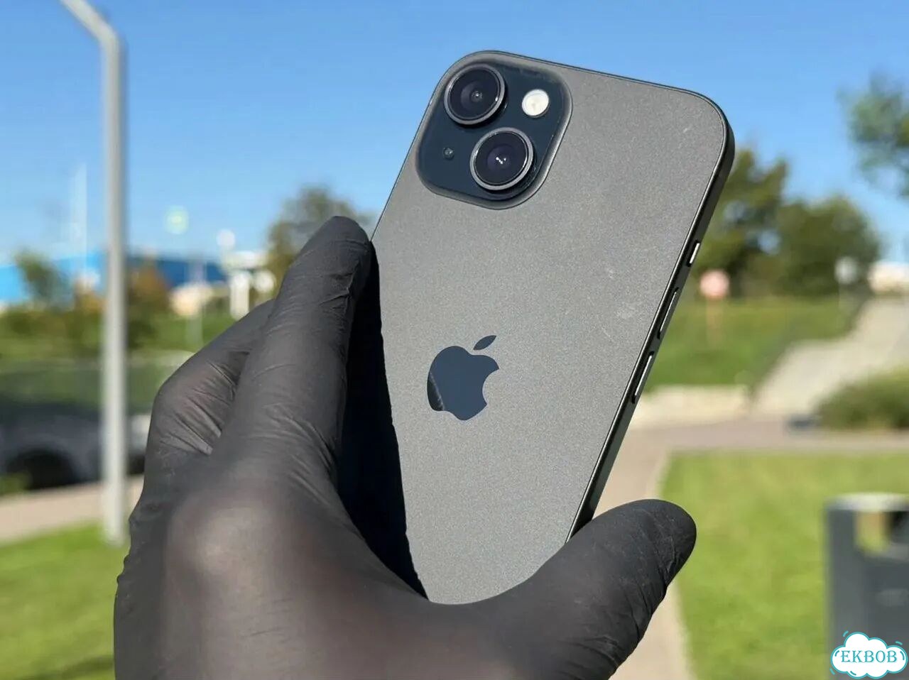 iPhone 15, 256 ГБ, SIM + eSIM фото 2