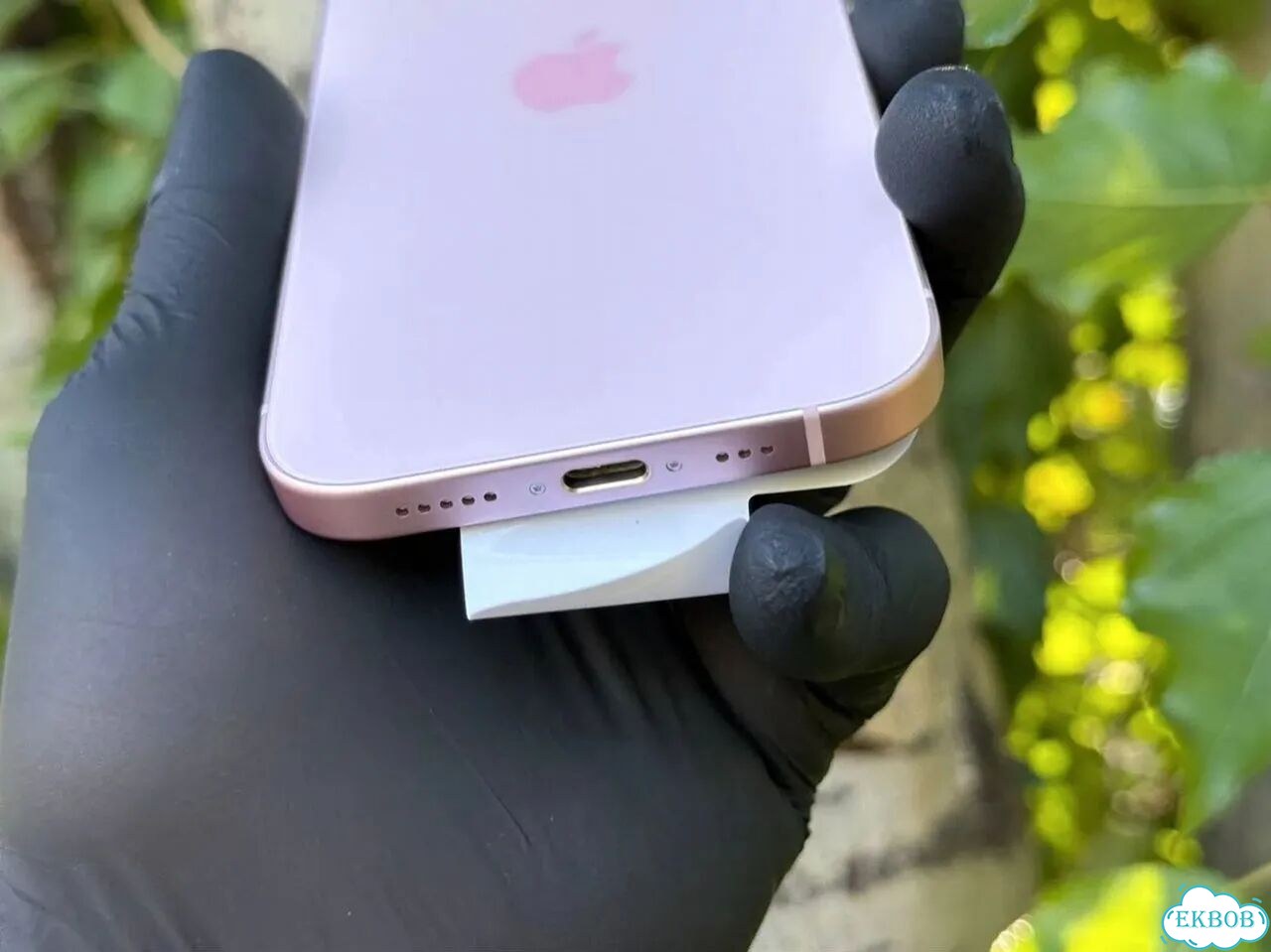 iPhone 15, 128 ГБ, SIM + eSIM фото 5