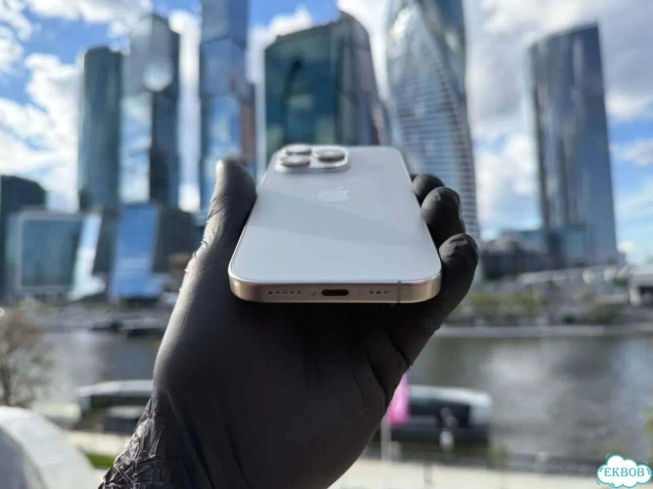 iPhone 15 Pro Max, 1 ТБ, SIM + eSIM фото 7