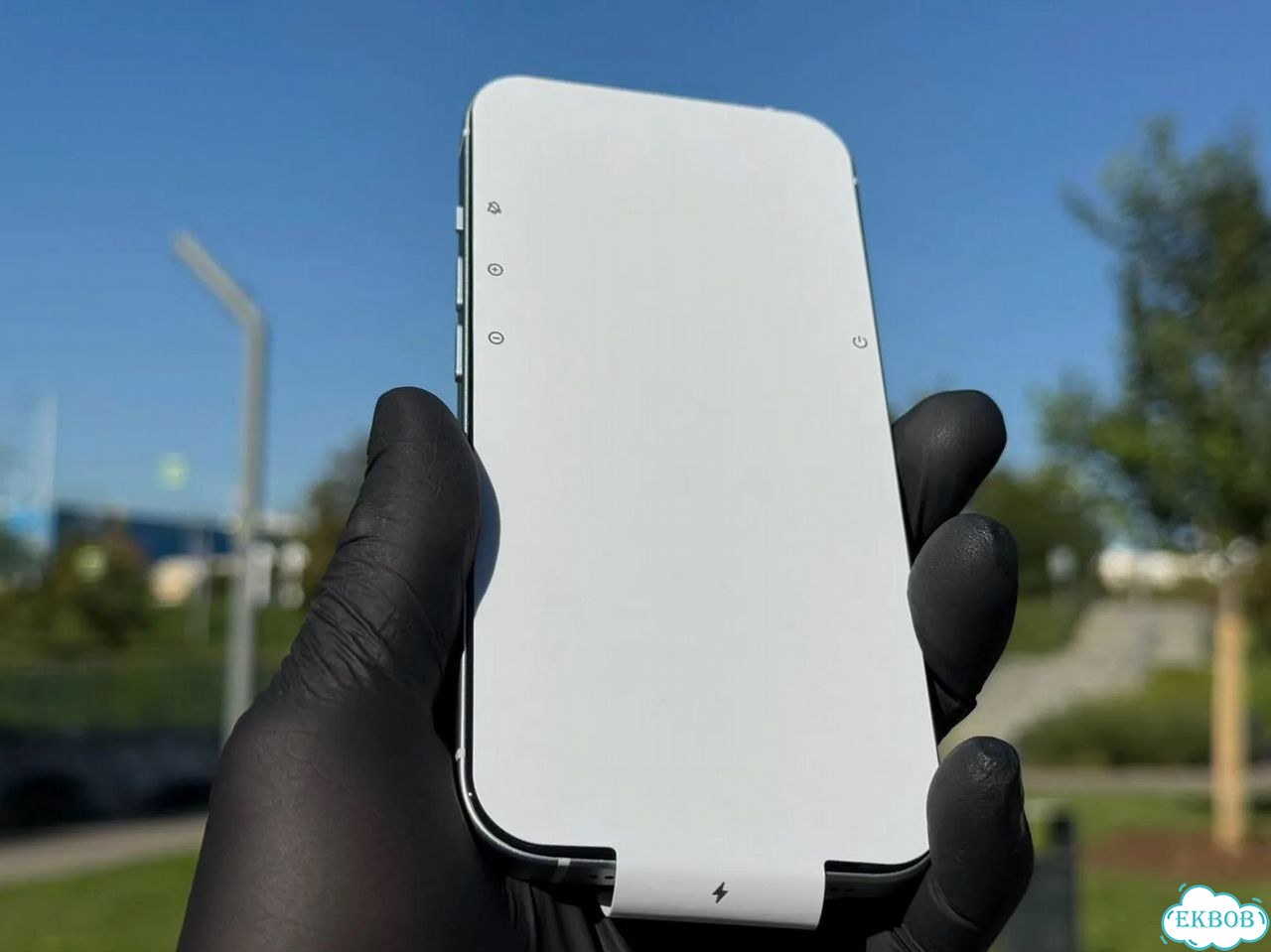 iPhone 15, 128 ГБ, SIM + eSIM фото 6