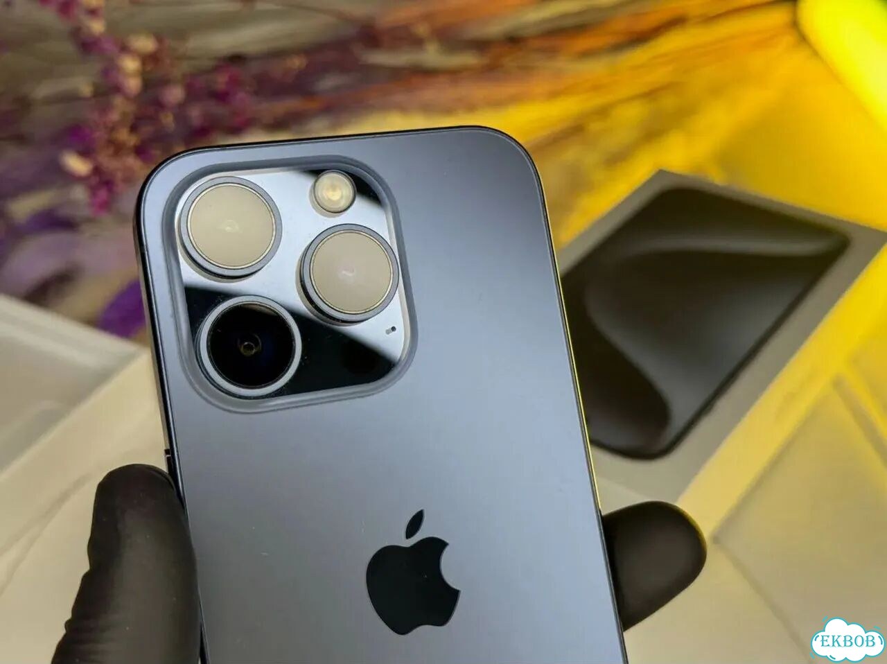 iPhone 15 Pro, 1 ТБ, SIM + eSIM фото 3