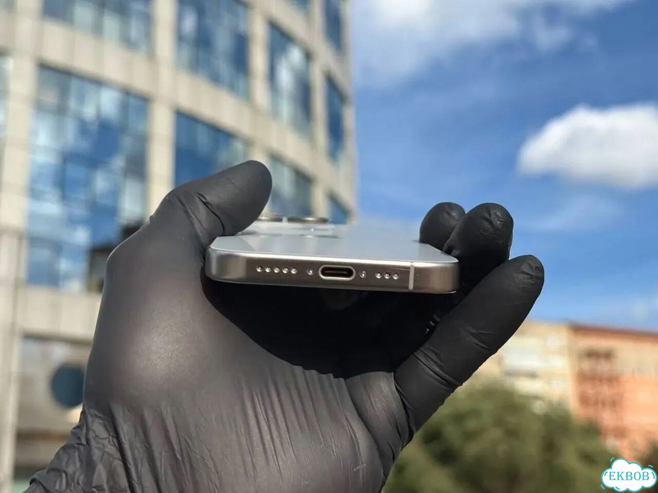 iPhone 15 Pro, 256 ГБ, SIM + eSIM фото 5