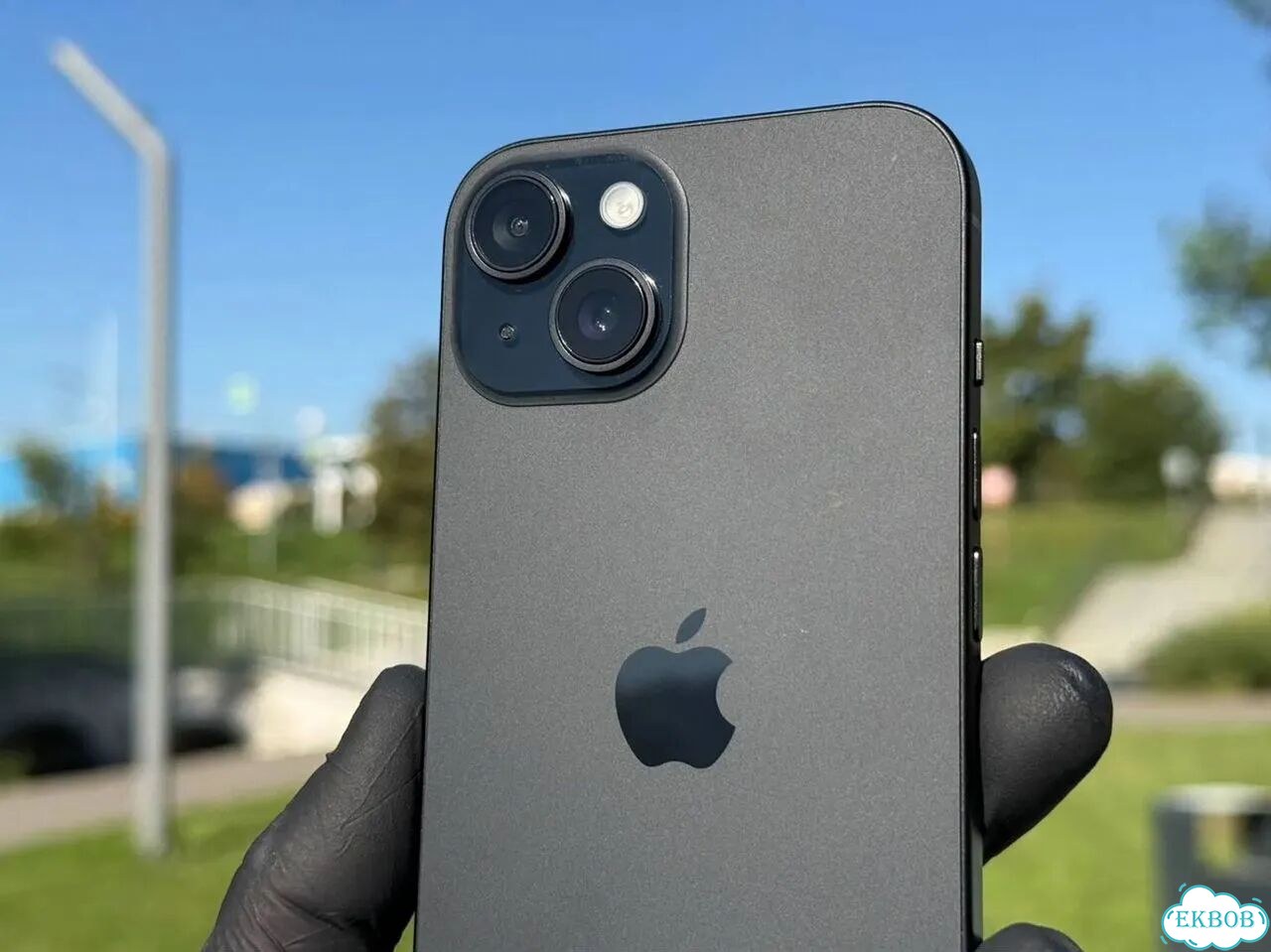 iPhone 15, 512 ГБ, SIM + eSIM фото 3