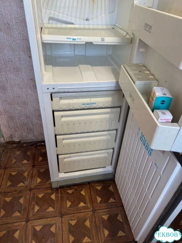 Холодильник бу фото 2
