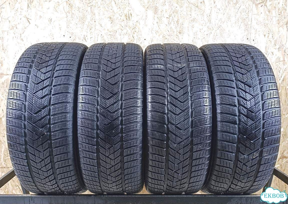 Pirelli Scorpion Winter 255/40 R21 102V фото 1