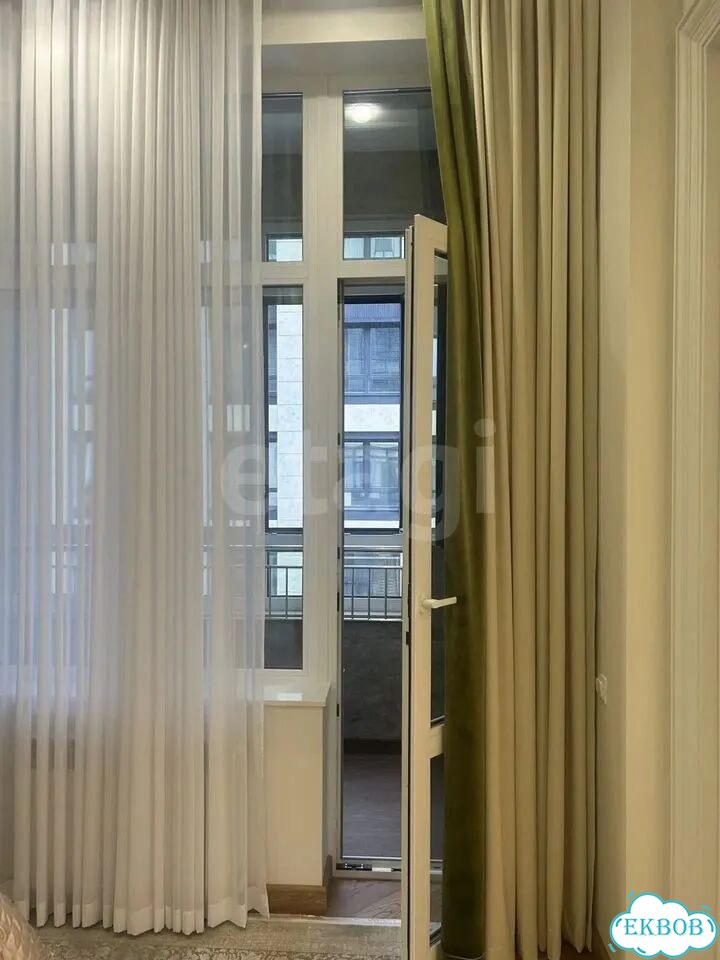 2-к. квартира, 76 м², 7/28 эт. фото 8