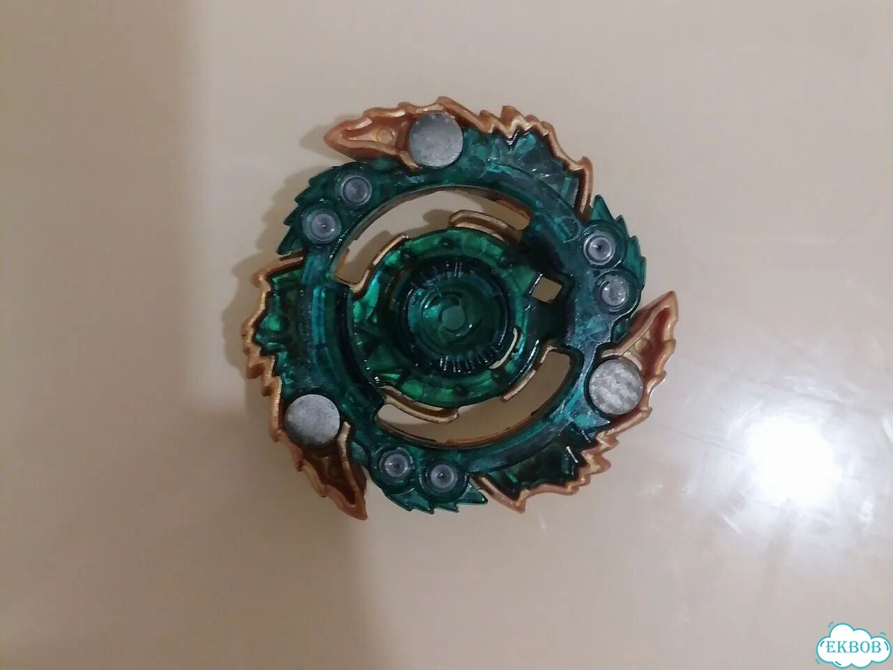Beyblade geist fafnir tt фото 2