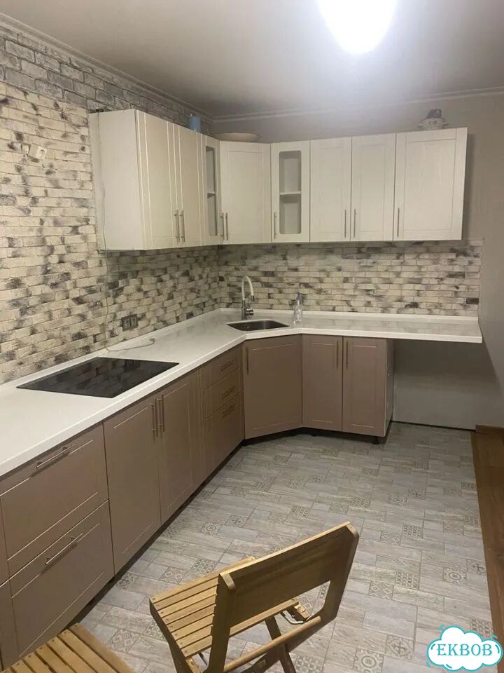 2-к. квартира, 60 м², 1/3 эт. фото 1