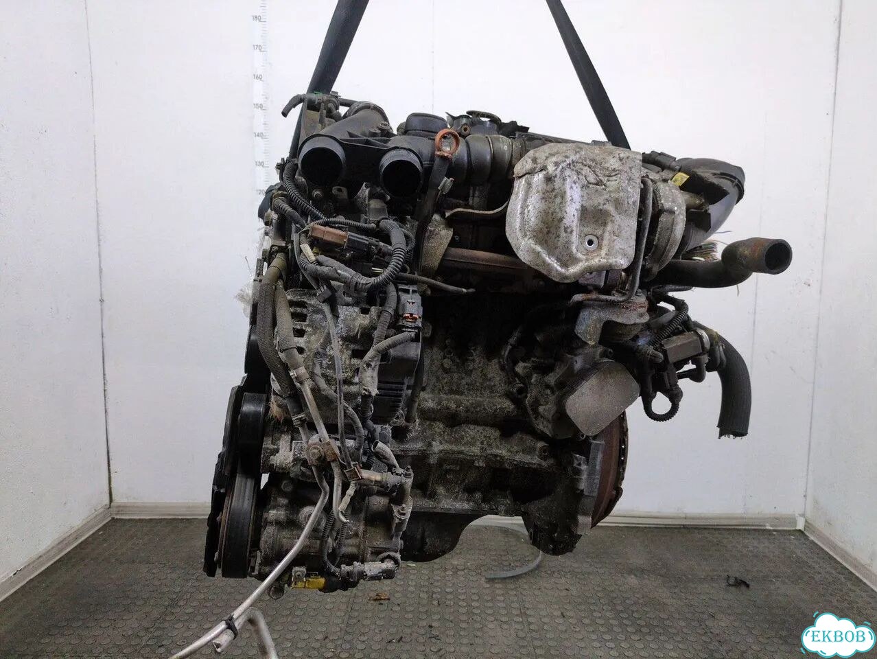 Двигатель Peugeot 208 9HD фото 6