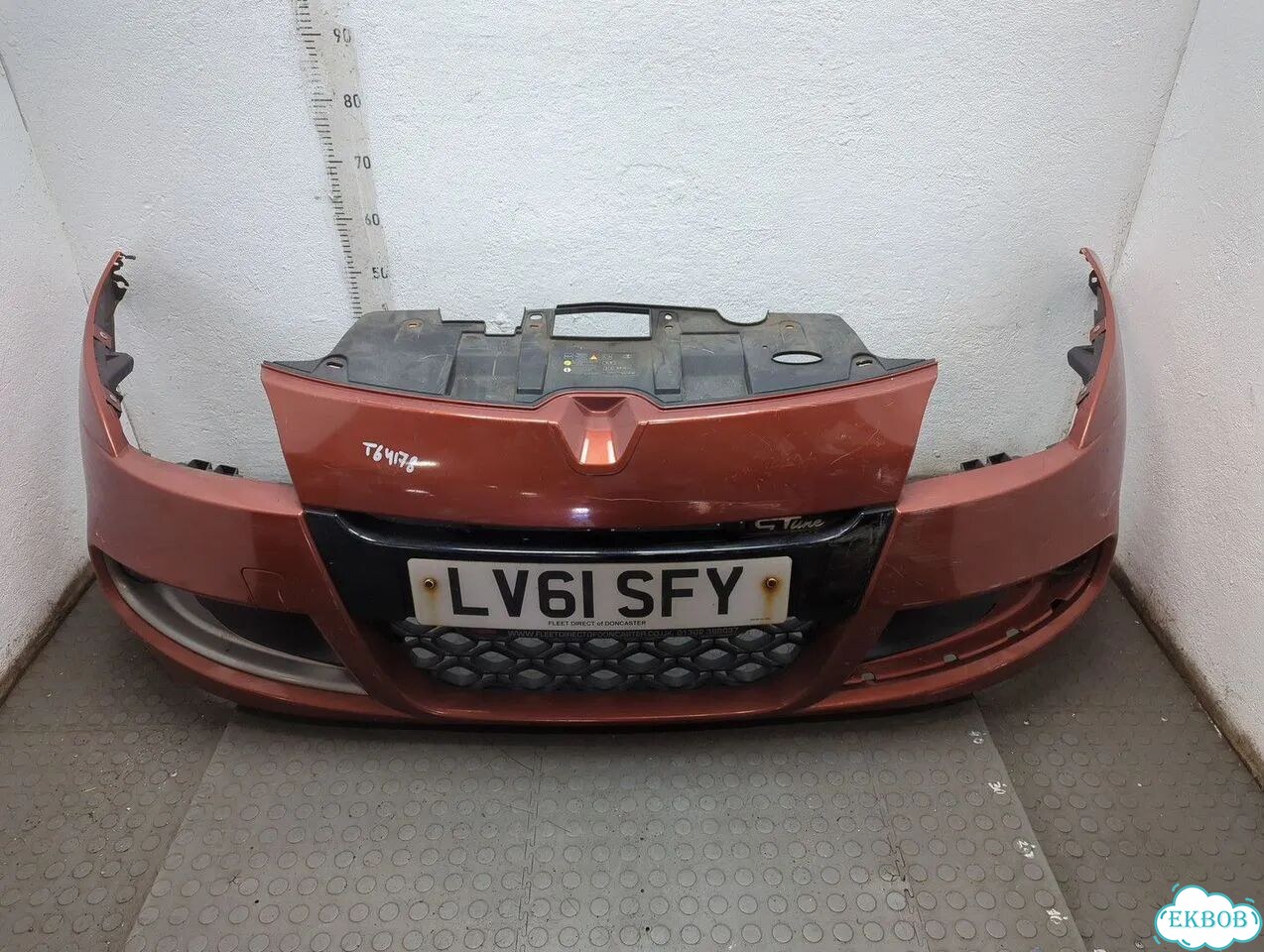 Бампер передний Renault Megane 3 фото 1
