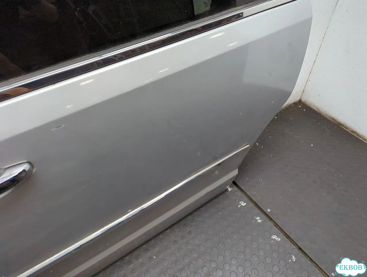 Дверь раздвижная левая Chrysler Voyager фото 11