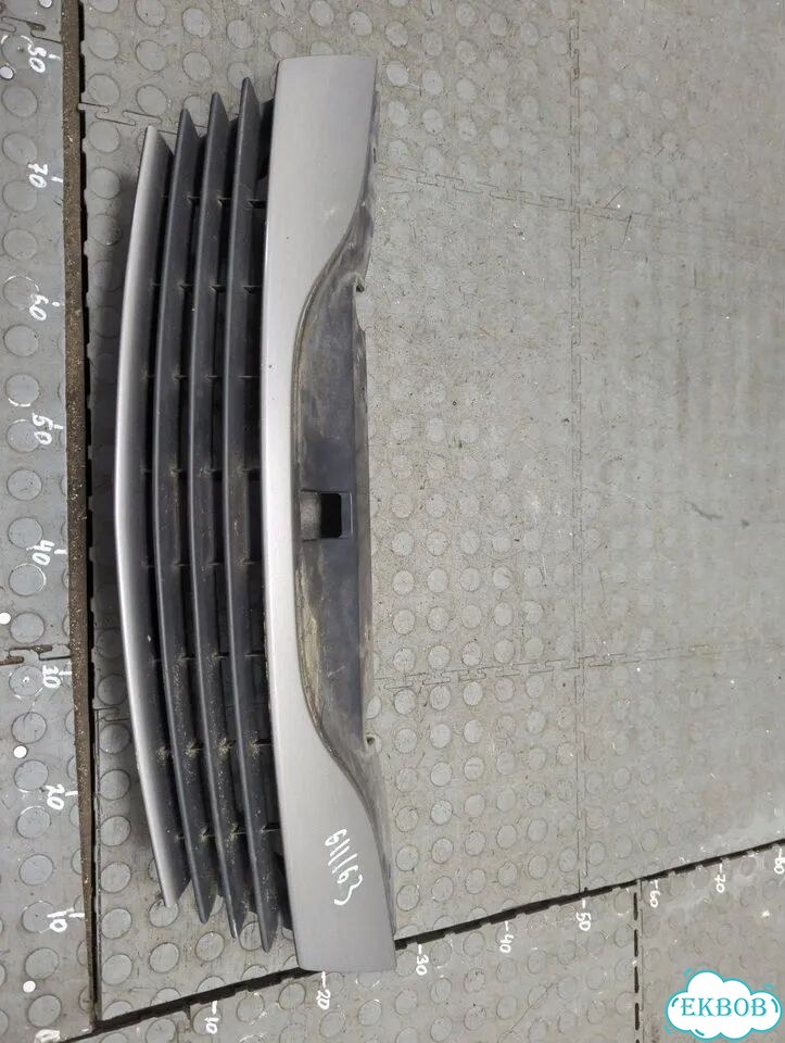 Решетка радиатора Renault Laguna 2 фото 1