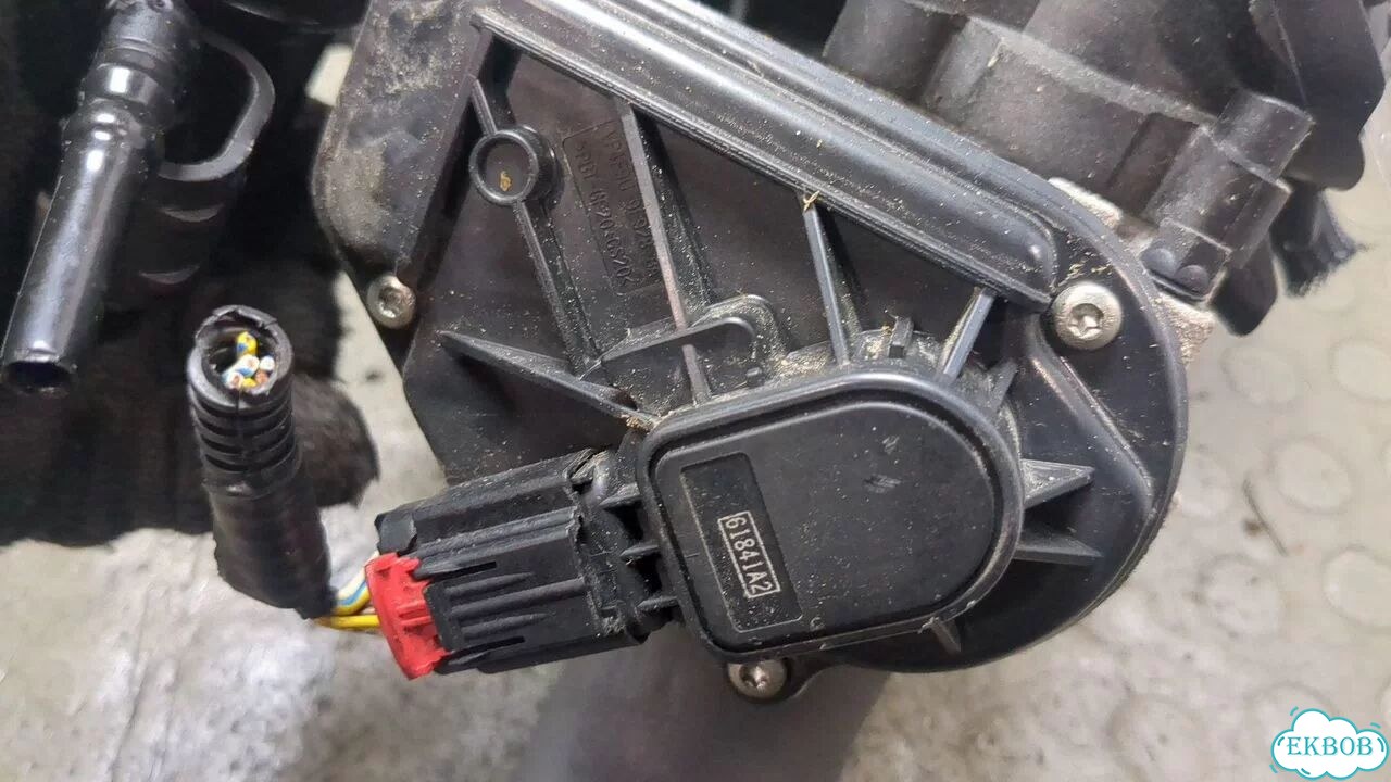 Коллектор впускной Ford Focus 2 фото 4
