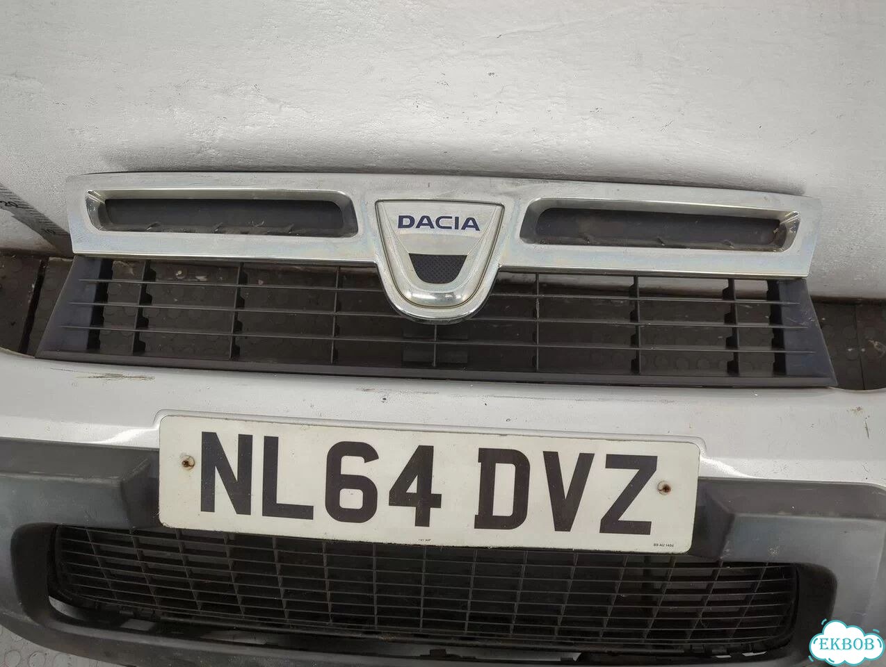 Бампер передний Dacia Duster фото 3