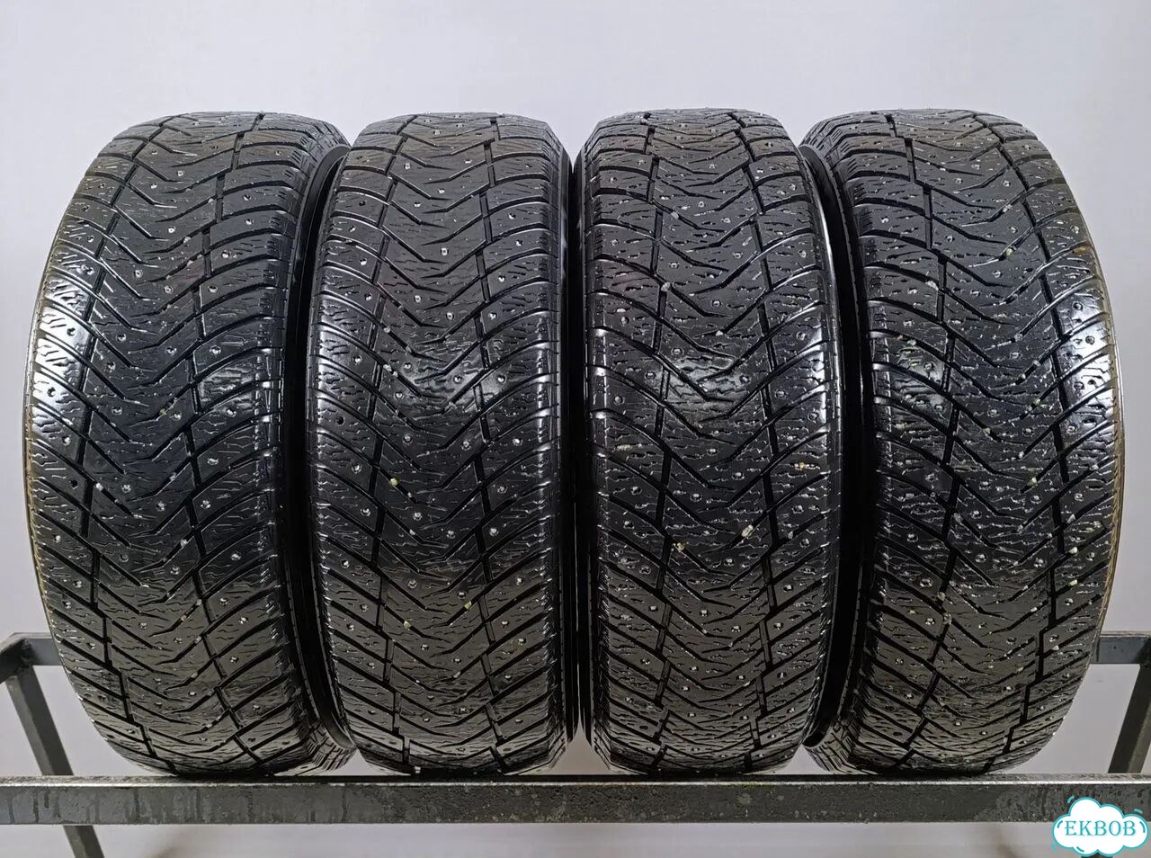 Yokohama Ice Guard IG65 215/60 R17 100T фото 1