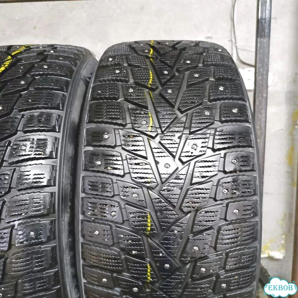 Dunlop Grandtrek Ice 02 275/40 R20 106T фото 3