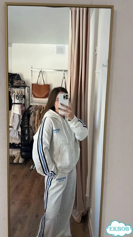Шоурум женской одежды фото 1