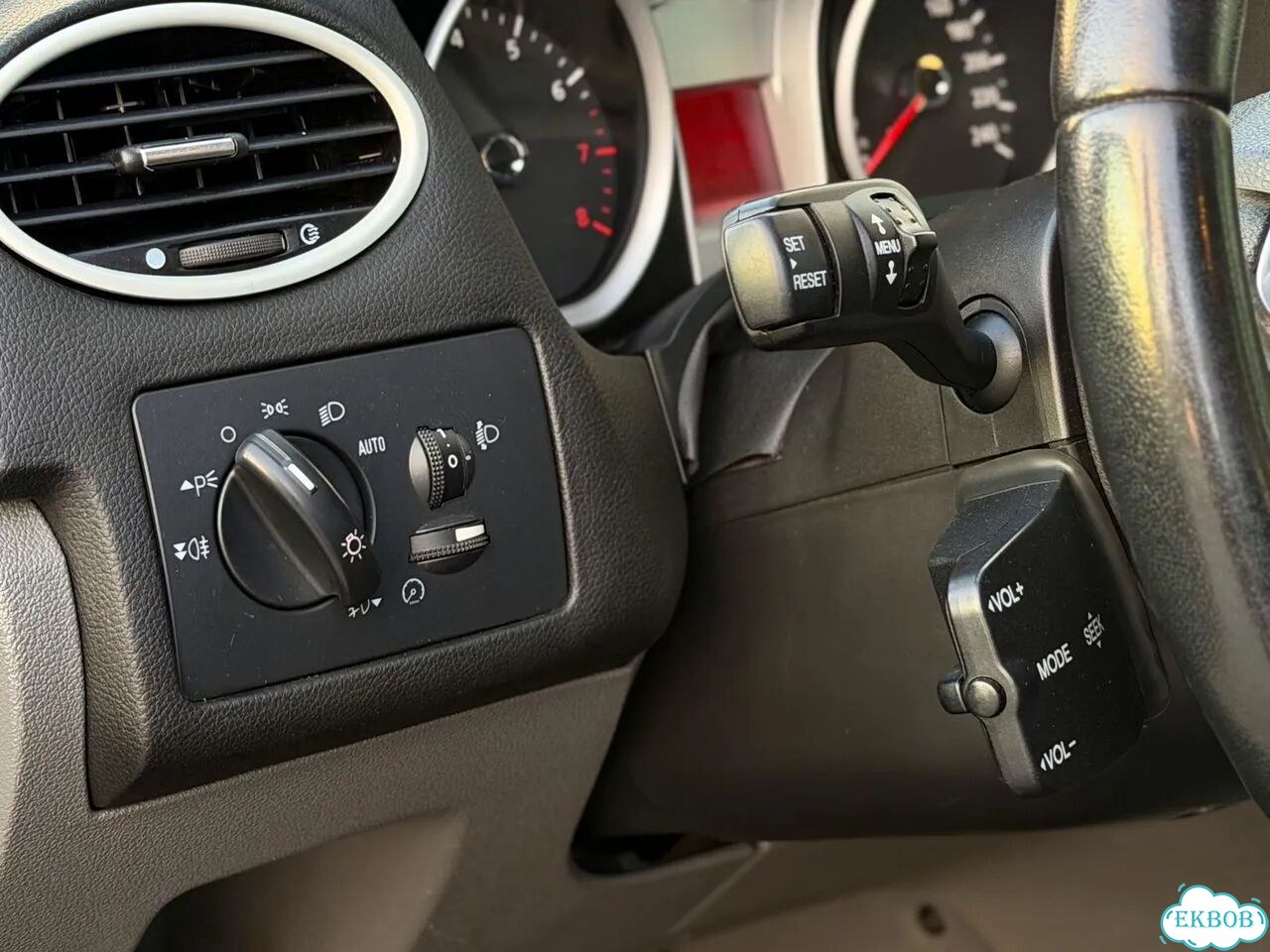 Ford Focus 1.6 AT, 2011, 149 520 км фото 20