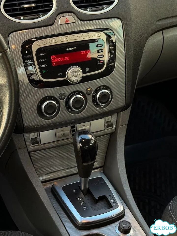 Ford Focus 1.6 AT, 2011, 149 520 км фото 21