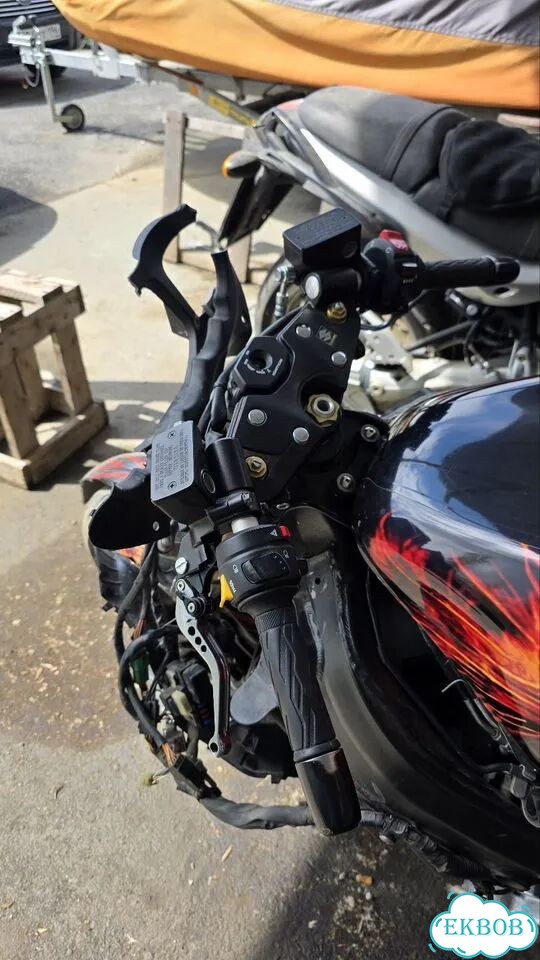 Suzuki GSX 1300 R Hayabusa, 2012, 16 000 км фото 3
