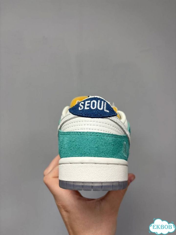 Nike Kasina X Dunk Low 'Road Sign' (SO) фото 2