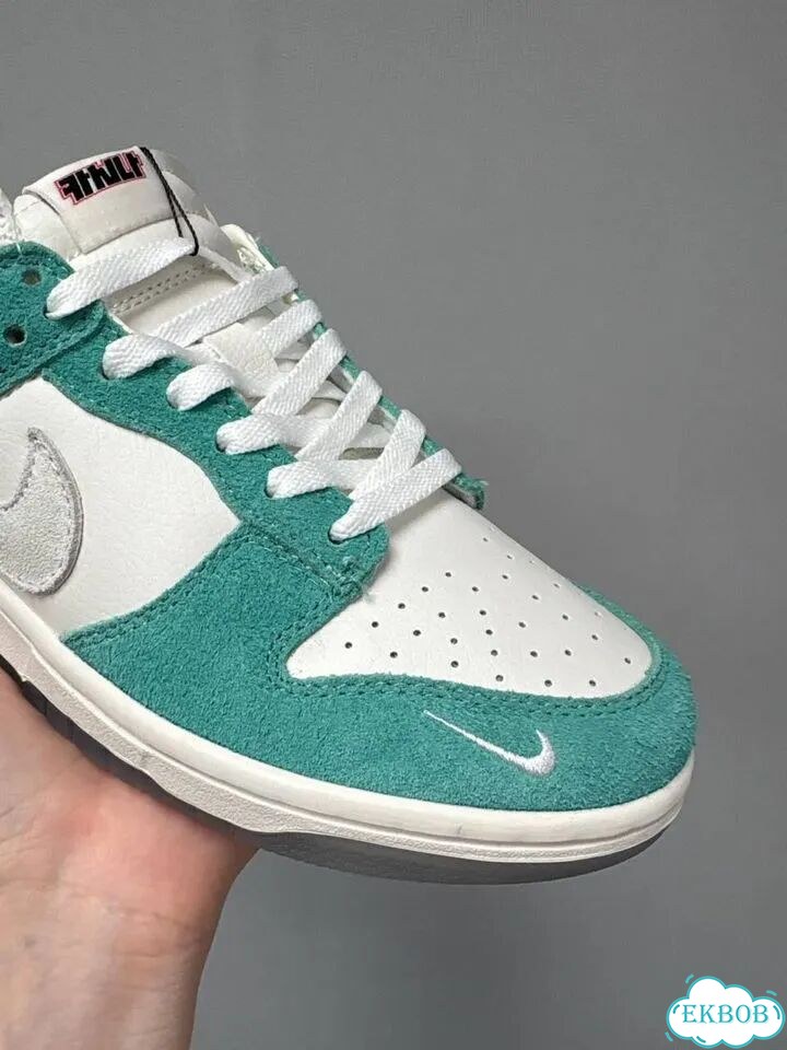 Nike Kasina X Dunk Low 'Road Sign' (SO) фото 5