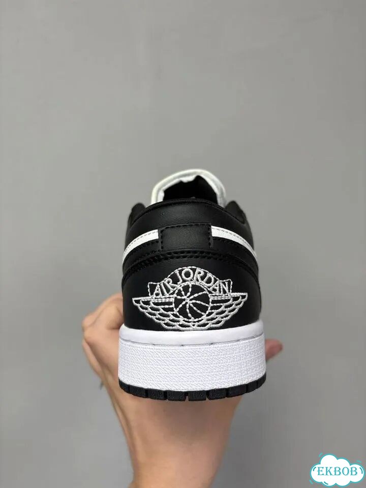 Nike Air Jordan Low Panda (SO) фото 2