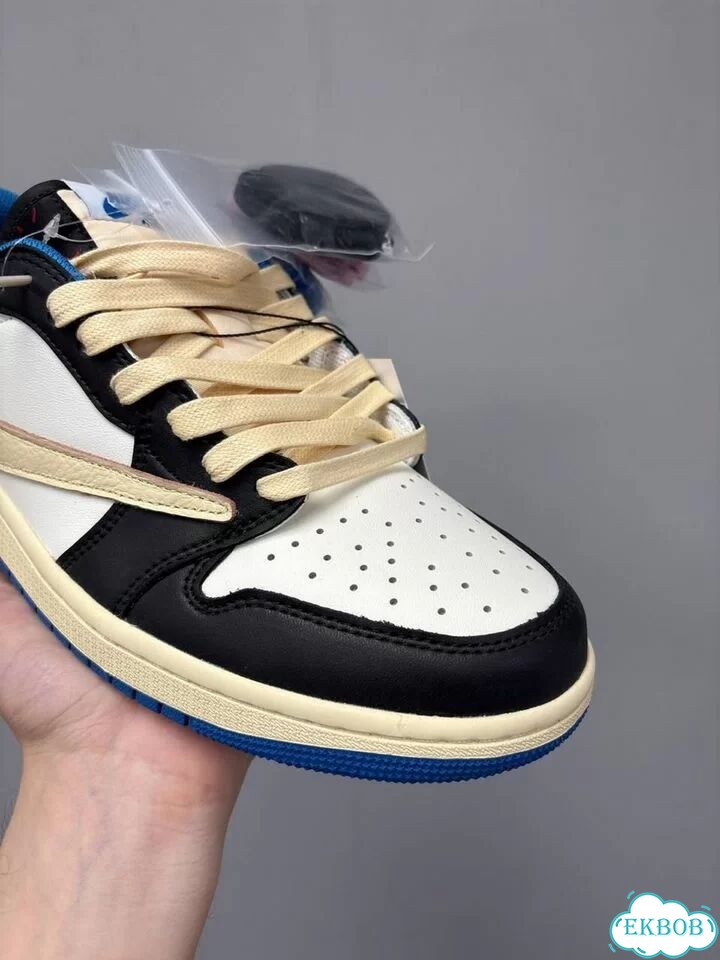 Nike Air Jordan 1 Low Fragment X Travis Scott (SO) фото 5