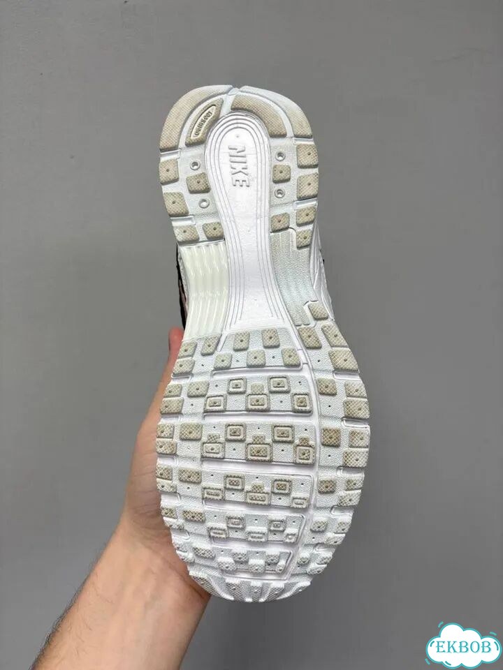 Nike P- 6000 Черно-белые фото 4