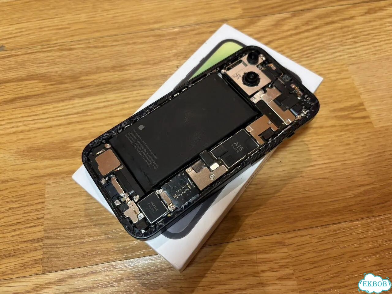 iPhone 14, 256 ГБ, SIM + eSIM фото 2
