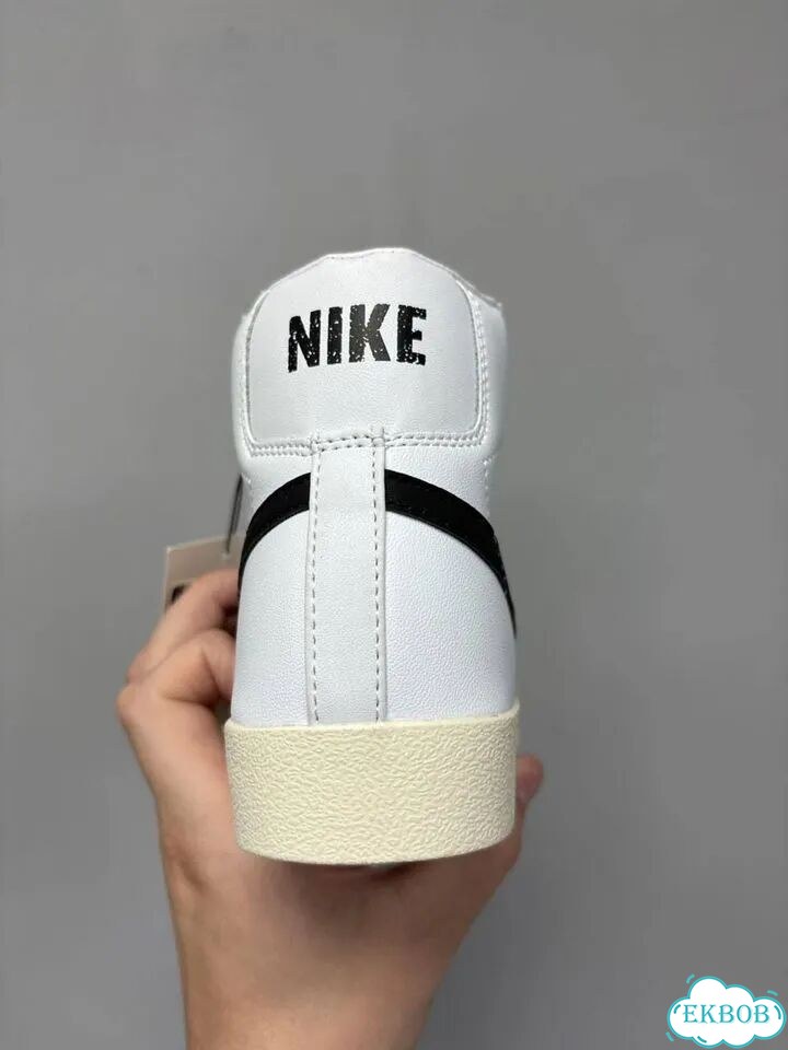 Nike Blazer 77 Mid Бело-черные фото 2
