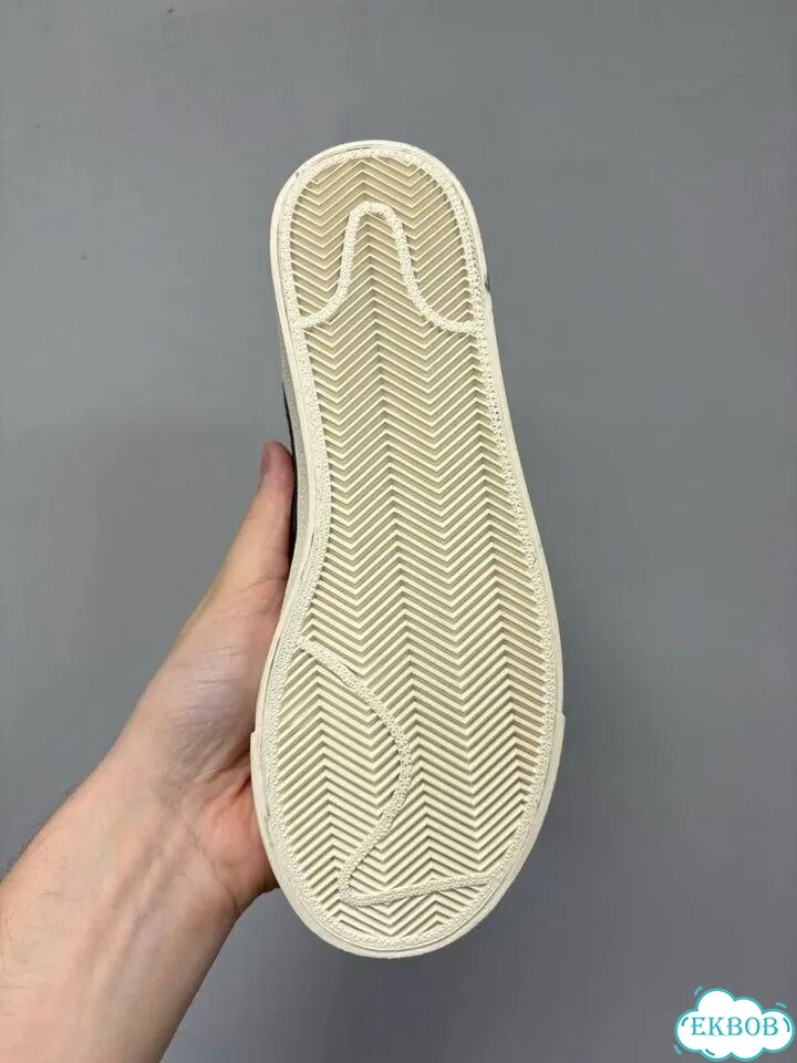 Nike Blazer 77 Mid Бело-черные фото 4