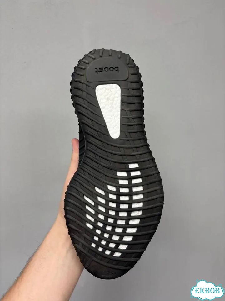 Adidas Yeezy Boost 350 v2 Черные фото 4