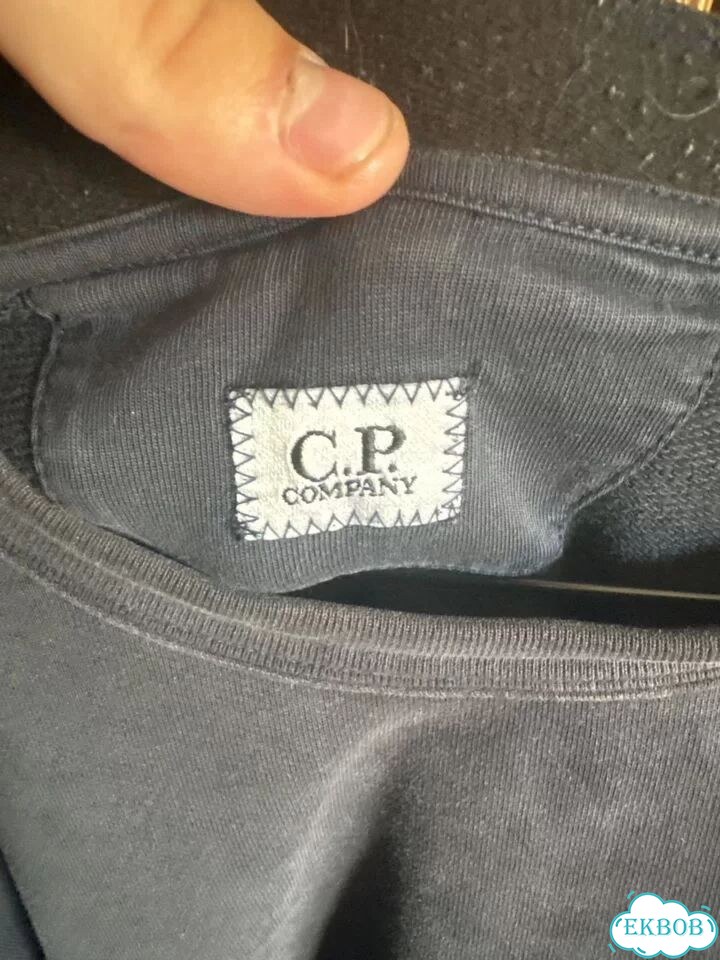Cp company свитшот фото 2