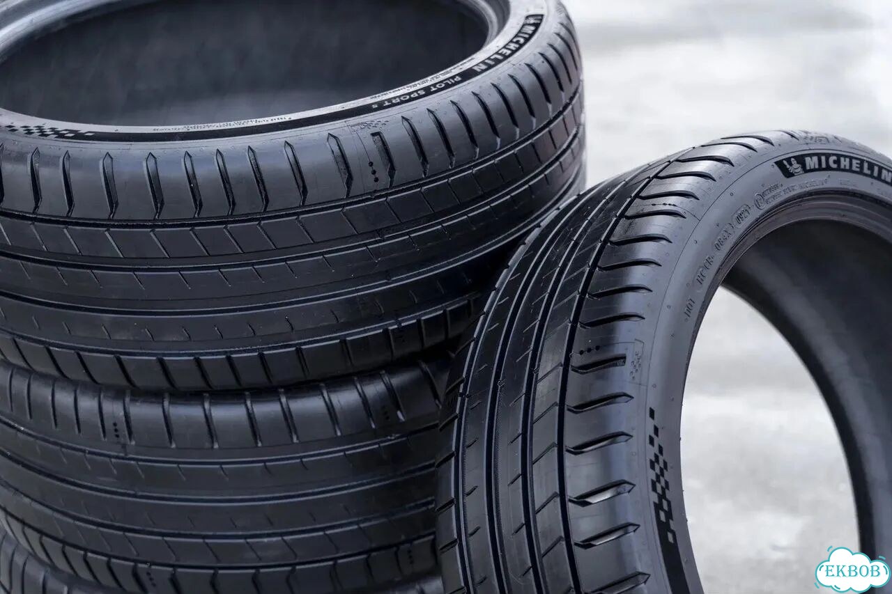 Michelin Pilot Sport 5 245/40 R18 фото 1