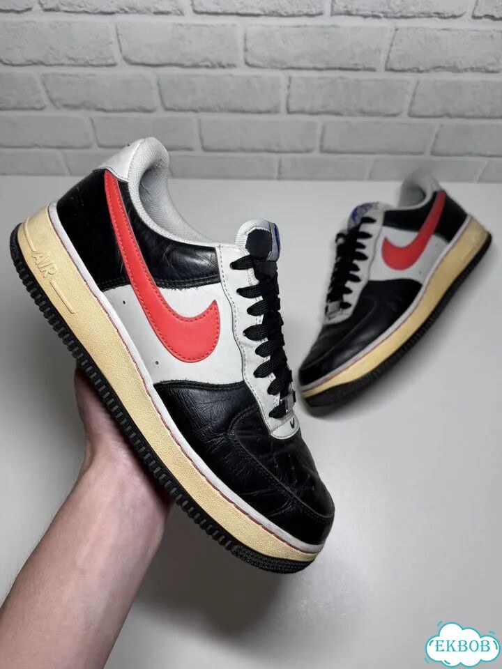 Кроссовки Nike Air Force 1 '07 LV8 оригинал фото 1