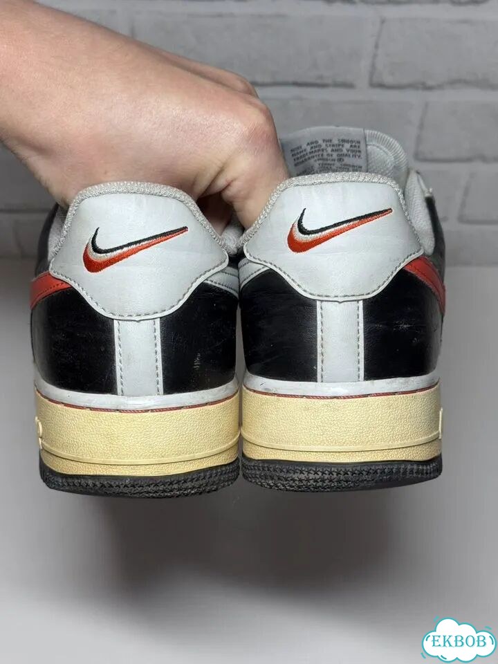 Кроссовки Nike Air Force 1 '07 LV8 оригинал фото 6