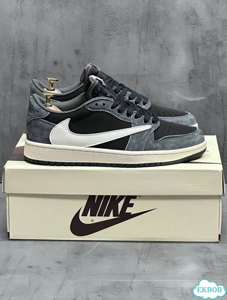 Кроссовки Nike Air Jordan 1 Low x Travis scott фото 2