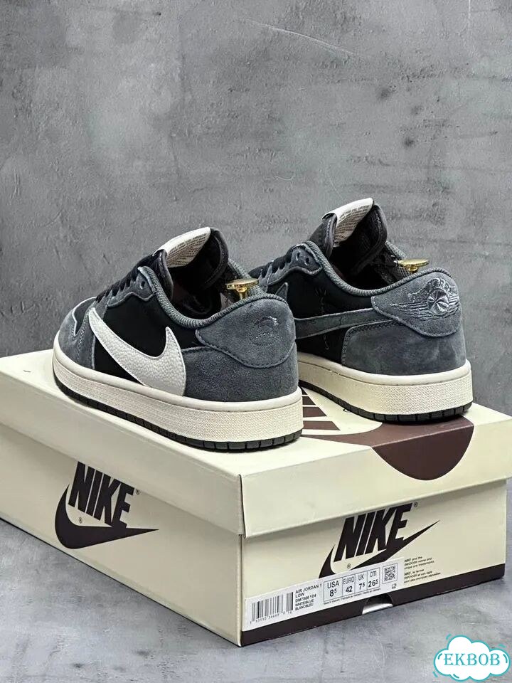 Кроссовки Nike Air Jordan 1 Low x Travis scott фото 4
