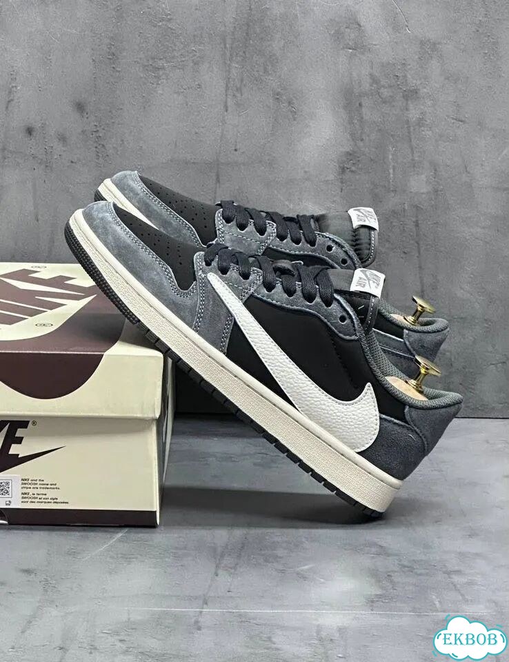 Кроссовки Nike Air Jordan 1 Low x Travis scott фото 8