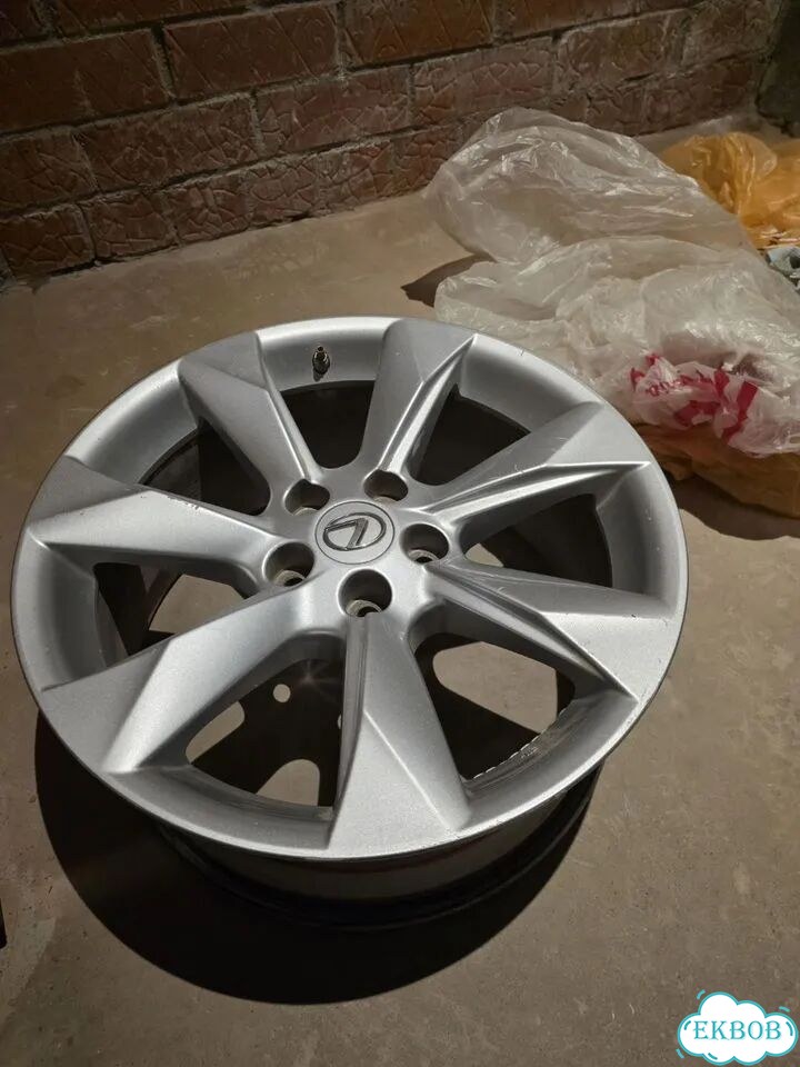 Литые диски Lexus 3×R18 5×114.3 фото 3