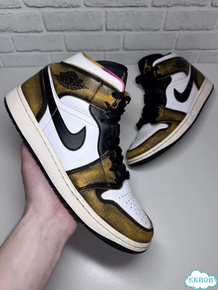 Кроссовки Nike Air Jordan 1 Mid SE оригинал фото 1