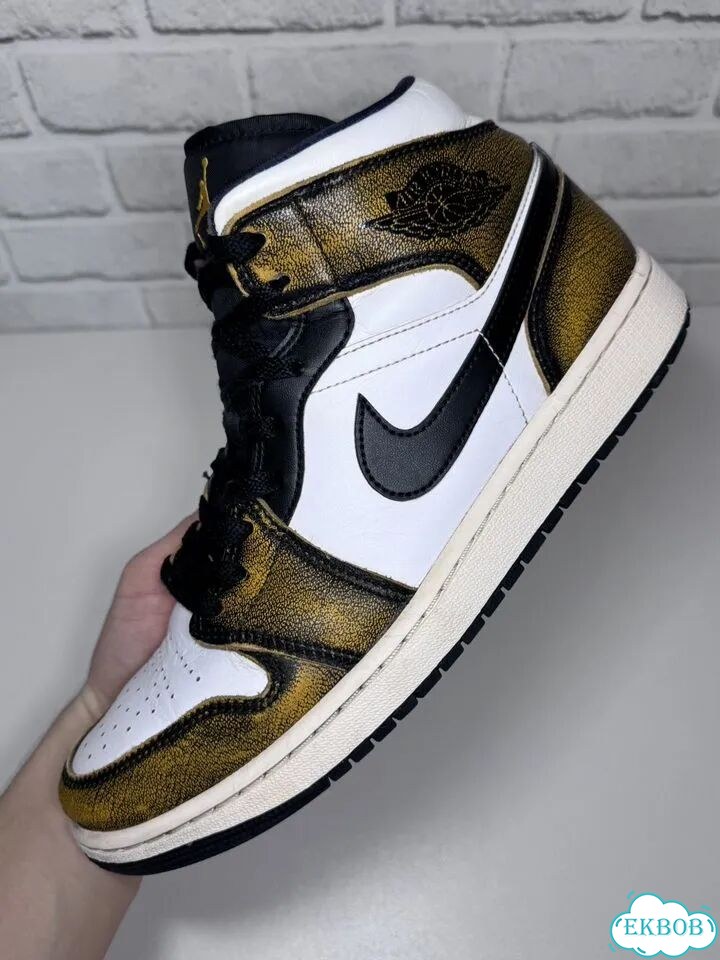 Кроссовки Nike Air Jordan 1 Mid SE оригинал фото 2