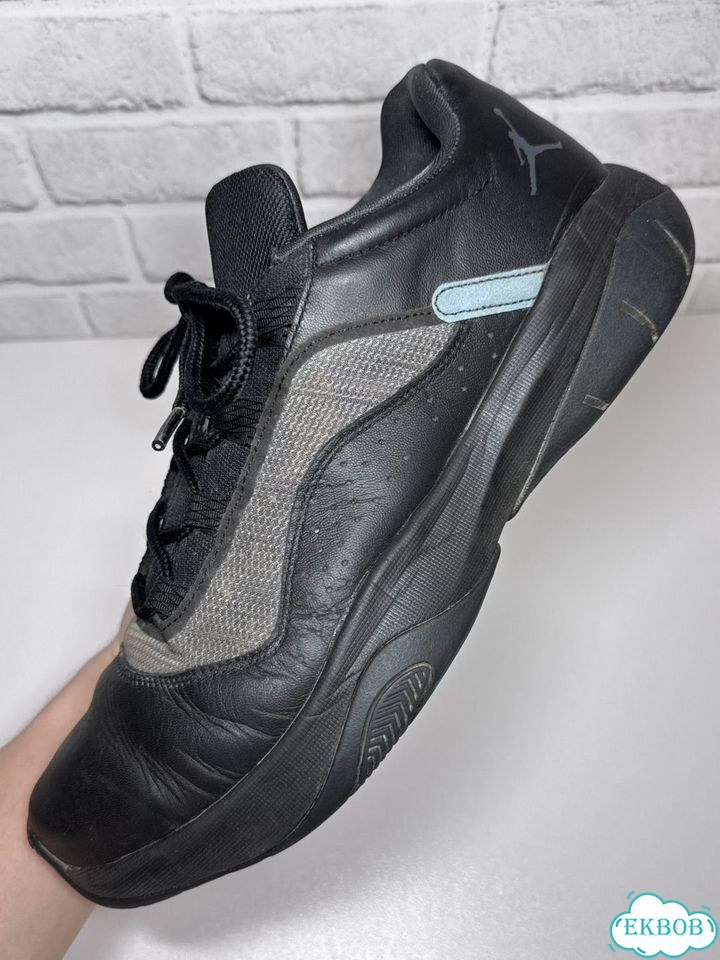 Кроссовки Nike Air Jordan 11 cmft Low оригинал фото 2